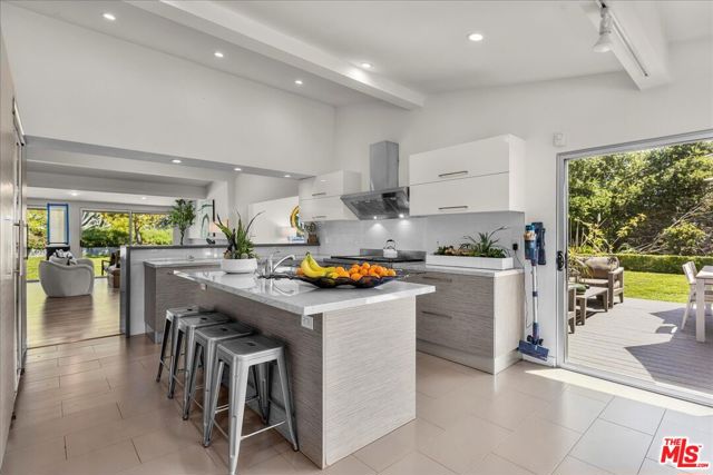 Drew Fenton | 16633 Bienveneda Place Pacific Palisades CA | MLS: 7170214