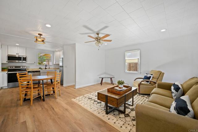 Detail Gallery Image 35 of 61 For 330 Skyline, Vista,  CA 92084 - 5 Beds | 4 Baths