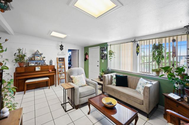 30201 San Diego Drive, Cathedral City CA: https://media.crmls.org/mediaz/60588e2b-9eb9-4d23-b20b-650443c863dc.jpg