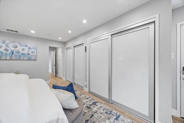 220 Lindbergh Street, San Mateo CA: https://media.crmls.org/mediaz/6058c281-2878-4308-b499-04cddbc627a8.jpg