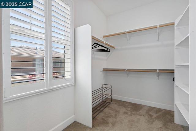 2097 Salice Way, Brentwood CA: https://media.crmls.org/mediaz/60596d52-5513-4017-a707-8e2900687732.jpg