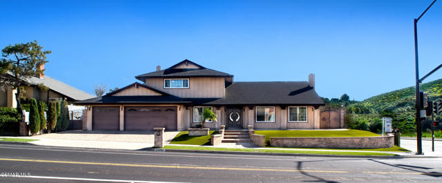 Photo of 334 W Avenida De Las Flores, Thousand Oaks, CA 91360