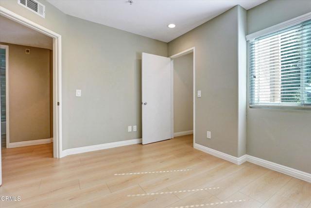 Detail Gallery Image 23 of 43 For 719 E Tujunga #B,  Burbank,  CA 91501 - 3 Beds | 2/1 Baths