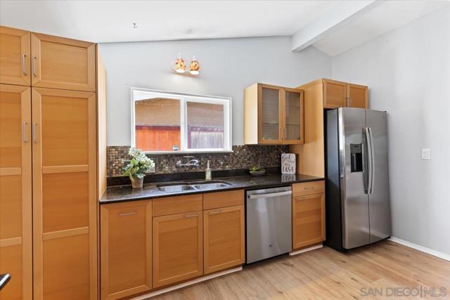 9021 Ronda Ave, San Diego CA: https://media.crmls.org/mediaz/605c3116-d334-453d-9981-a1317fe3f94a.jpg