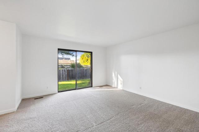 754 Vasques Drive, Half Moon Bay CA: https://media.crmls.org/mediaz/605ca418-c3f2-4e2c-89f2-11cf1d94e836.jpg