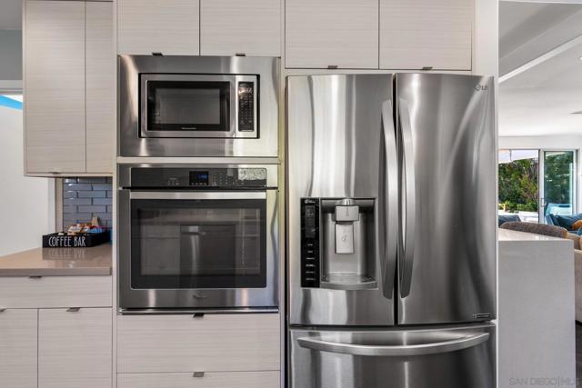 133 W San Carlos Road, Palm Springs CA: https://media.crmls.org/mediaz/605dd7a0-aa6a-4904-8a0a-4afcc44c50db.jpg