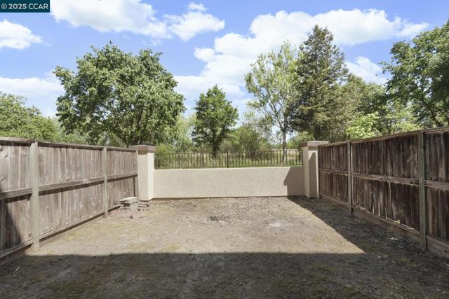 Image 34 of 35 For 2575 Edgewater Drive