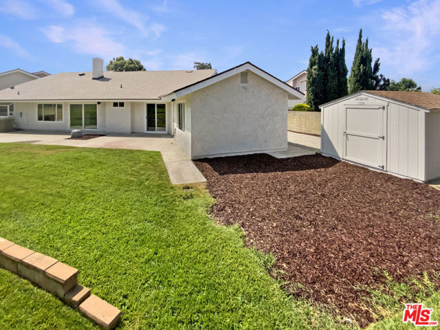 2230 La Crosse Circle, Claremont CA: https://media.crmls.org/mediaz/605e4415-3175-4287-aecb-fb6ce1f080cf.jpg
