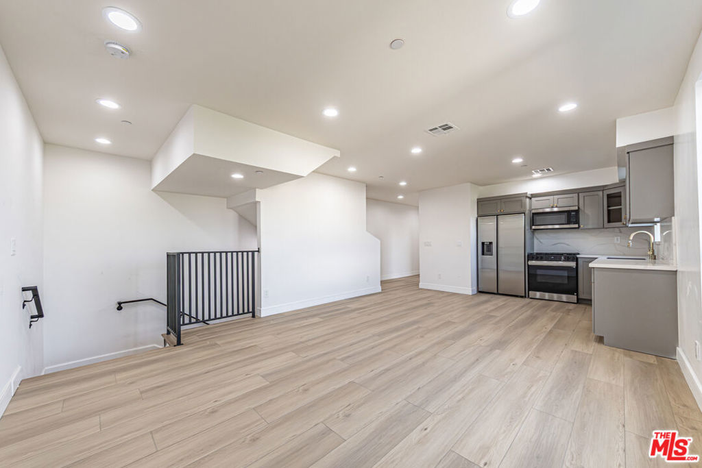MLS #26854547 image #21
