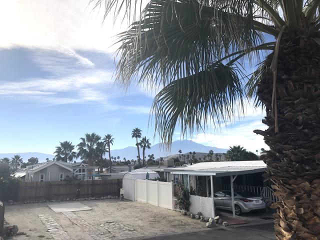 74711 Dillon Rd Spc 726, Desert Hot Springs CA: https://media.crmls.org/mediaz/605ee105-d51d-4146-b1df-4d609413e41d.jpg
