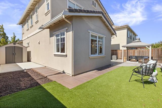 39806 Tomcod Street, Newark CA: https://media.crmls.org/mediaz/605f04c4-aa00-476e-820f-39904358bf8d.jpg