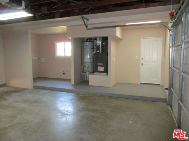 28436 Lomo Drive, Rancho Palos Verdes CA: https://media.crmls.org/mediaz/605f0f61-f319-40c7-b879-127e4783292c.jpg
