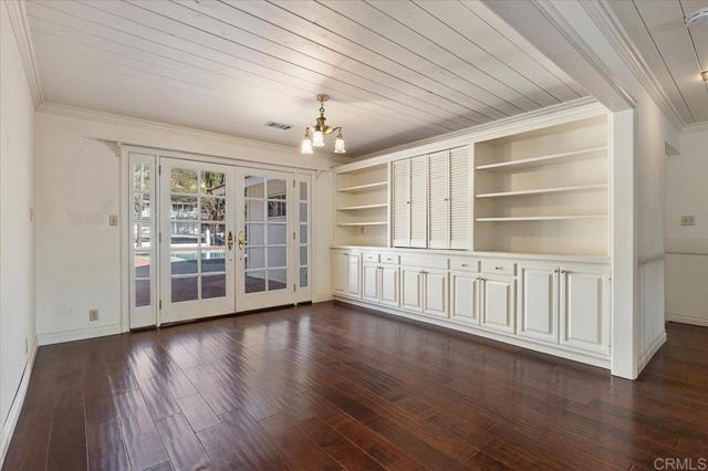 748 Old Oak Ridge, San Marcos CA: https://media.crmls.org/mediaz/60600cb8-6d41-480a-bcc3-25037ef75c6f.jpg