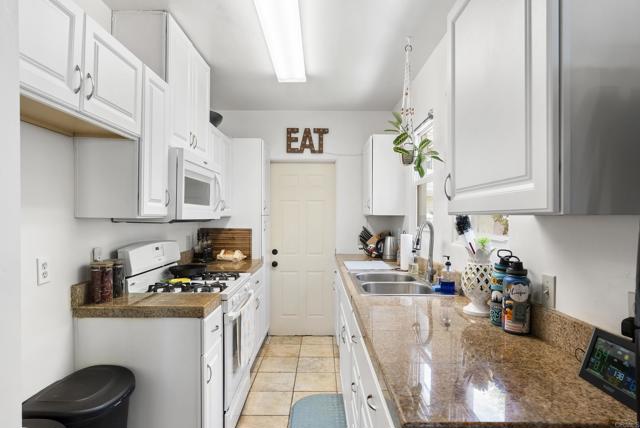 Detail Gallery Image 24 of 42 For 618 S Pacific St, Oceanside,  CA 92054 - 3 Beds | 2 Baths