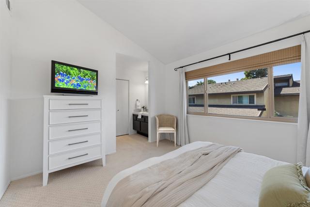 Detail Gallery Image 21 of 31 For 4670 Coralwood Cir, Carlsbad,  CA 92008 - 2 Beds | 2/1 Baths