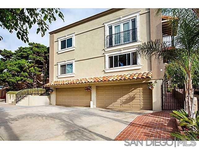 309 Prospect, La Jolla CA: https://media.crmls.org/mediaz/60621fca-cd78-4e04-8304-ba82b3808426.jpg