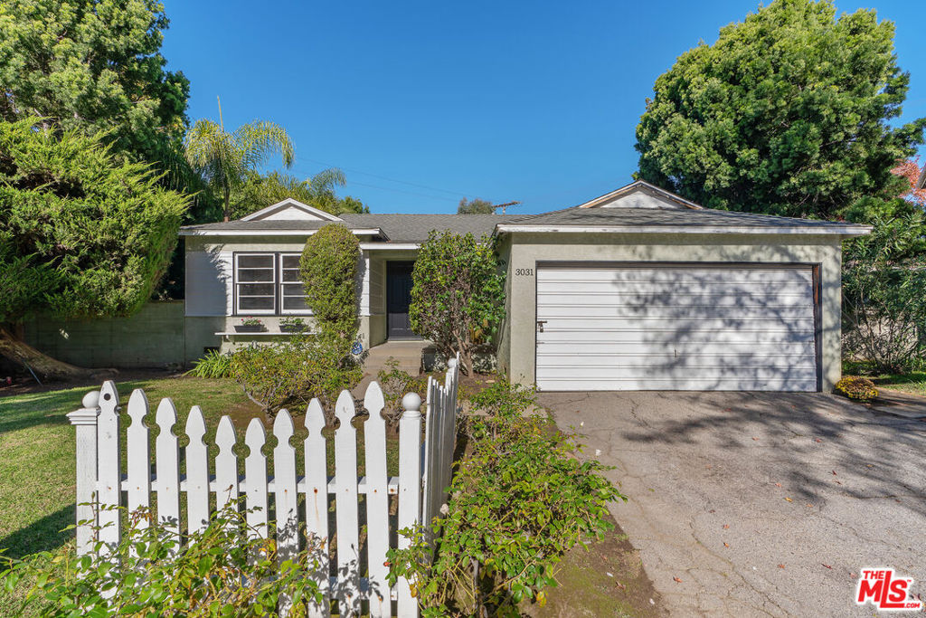 3031 S Bentley Avenue