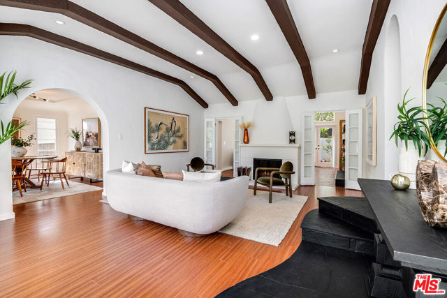 3137 Lindo Street, Los Angeles CA: https://media.crmls.org/mediaz/606302a6-a275-4c62-ac9f-293d2a199a2a.jpg