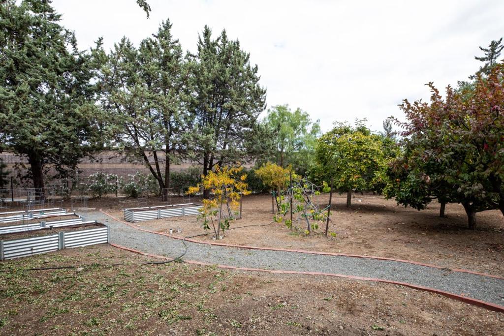 60633E40 A015 4717 9010 D8294A152839 10715 Grapnel Place, Cupertino, Ca 95014 &Lt;Span Style='BackgroundColor:transparent;Padding:0Px;'&Gt; &Lt;Small&Gt; &Lt;I&Gt; &Lt;/I&Gt; &Lt;/Small&Gt;&Lt;/Span&Gt;