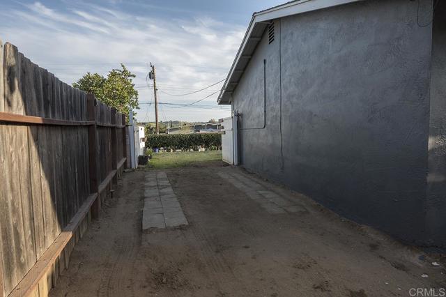 Detail Gallery Image 15 of 15 For 4832 Tacayme Dr, Oceanside,  CA 92057 - 3 Beds | 2 Baths