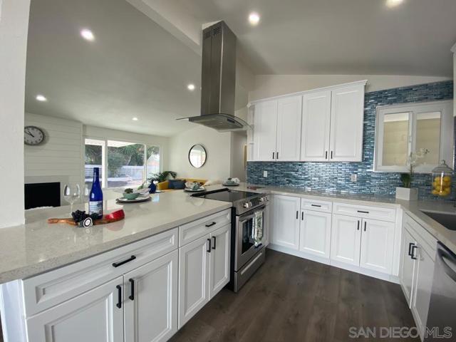 3473 Angwin Dr, San Diego, CA 92123