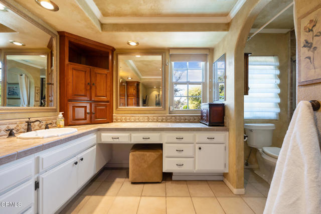 22671 Cheryl Way, Lake Forest CA: https://media.crmls.org/mediaz/606791b5-2696-4907-ab8e-1dbd637cac7a.jpg