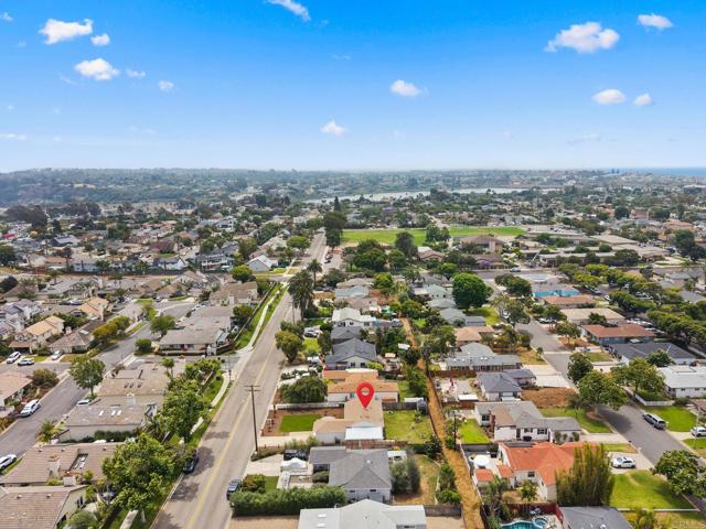1713 Stewart Street, Oceanside CA: https://media.crmls.org/mediaz/6067d86c-7ae7-41b9-9d57-6f5e96aa8604.jpg