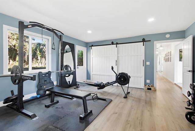 3558 Siembre St, Bonita CA: https://media.crmls.org/mediaz/6068d0c0-eb70-41fd-a1a4-1adc0b016d05.jpg