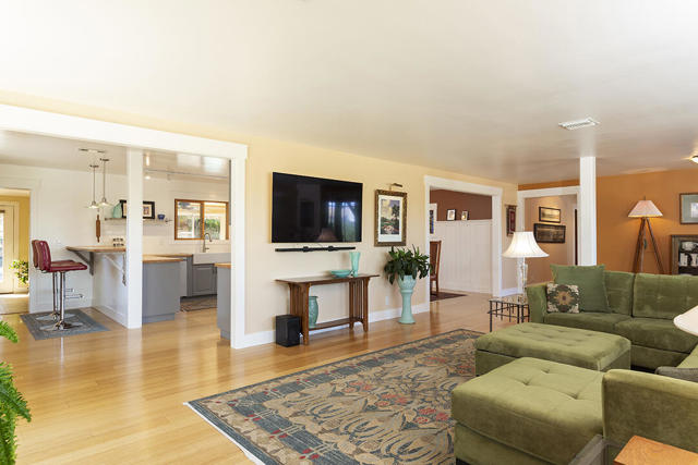 67931 Valley Vista Drive, Cathedral City CA: https://media.crmls.org/mediaz/60692a78-d288-443f-844e-0eea1c12c268.jpg