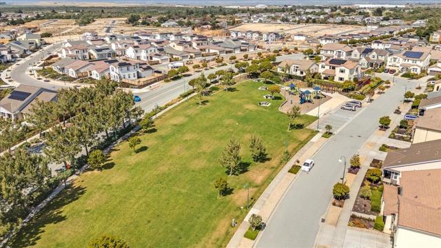 586 Braden Way, Marina CA: https://media.crmls.org/mediaz/6069bc04-5ca9-44f2-ae0f-6d448b1125c7.jpg