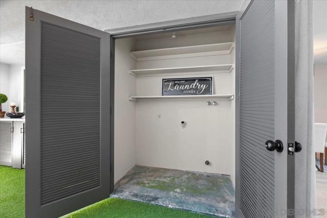 16566 Caminito Vencinos, San Diego CA: https://media.crmls.org/mediaz/6069f308-bd9a-4c14-8bbd-492f7b041078.jpg