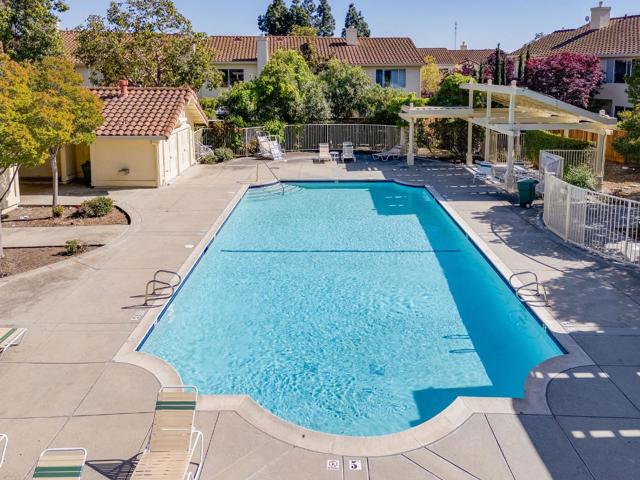 356 Meadowhaven Way, Milpitas CA: https://media.crmls.org/mediaz/606ae423-43a7-443e-817b-407715d27fea.jpg