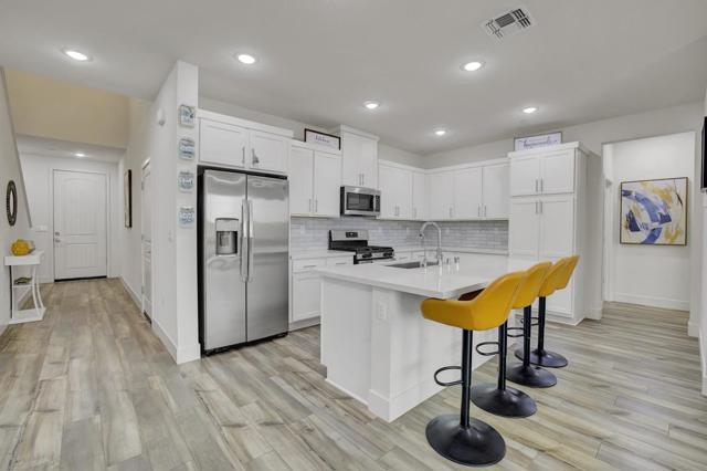 5938 Lenin Priego Street, Tracy CA: https://media.crmls.org/mediaz/606b4f1b-42b3-498d-ad5b-91766c593a5e.jpg