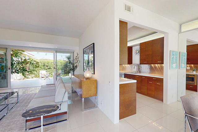 318 Desert Lakes Drive, Palm Springs, CA 92264