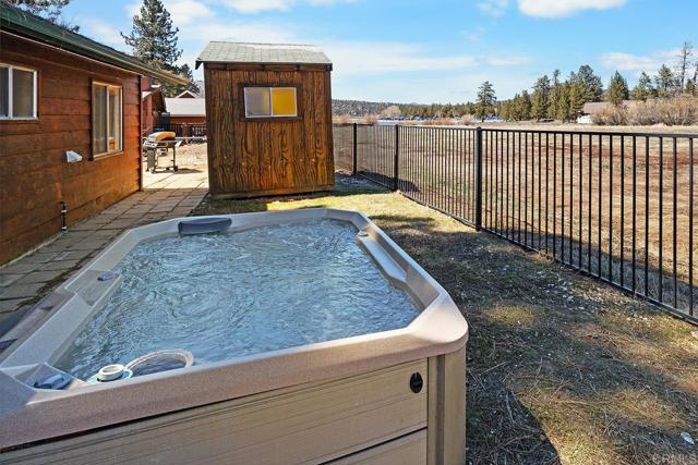 Detail Gallery Image 28 of 39 For 665 Metcalf Ln, Big Bear Lake,  CA 92315 - 2 Beds | 1 Baths