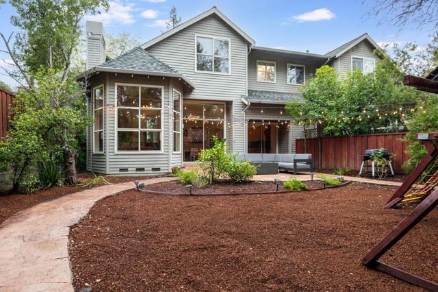18 Ryan Court, Stanford CA: https://media.crmls.org/mediaz/606d90c4-7f89-4fee-8bf8-9bdb1ef50b55.jpg