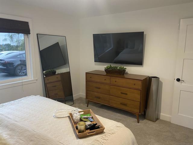 455 Glenncrest Dr, Solana Beach CA: https://media.crmls.org/mediaz/606dcd3a-321a-4236-9d9d-5397af84fee5.jpg