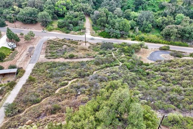 Detail Gallery Image 11 of 13 For 25183 Jesmond Dene Rd, Escondido,  CA 92026 - – Beds | – Baths