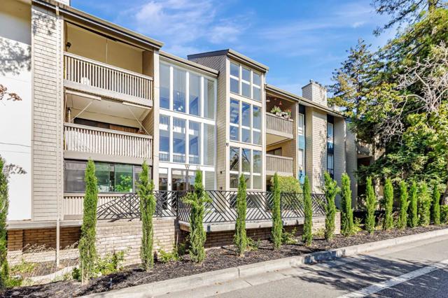 49 Showers Drive, Mountain View CA: https://media.crmls.org/mediaz/606ddcc8-0532-4f02-baa0-e036bb3a2d8f.jpg