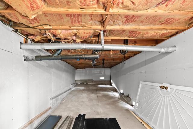 360 Tabor Drive, Scotts Valley CA: https://media.crmls.org/mediaz/606e2743-3a88-4575-a3a5-6503ac25689c.jpg