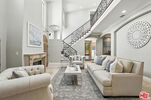 3200 Elm Avenue, Manhattan Beach, California 90266, 5 Bedrooms Bedrooms, ,4 BathroomsBathrooms,Residential,For Sale,Elm,25584821