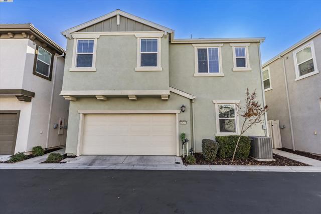 2024 Honey Church Pl, Roseville CA: https://media.crmls.org/mediaz/606e477c-add8-47c9-a7e4-f26ed040bb7a.jpg