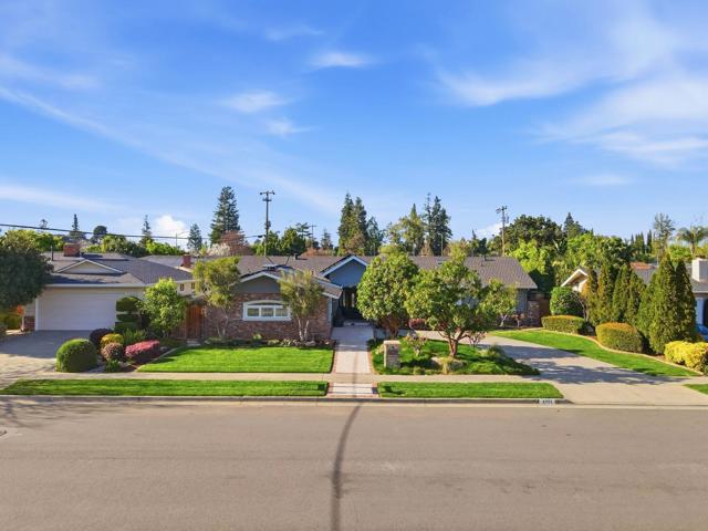1351 Robsheal Drive, San Jose CA: https://media.crmls.org/mediaz/606ff7e6-2d8b-4cd6-8afb-108601007553.jpg