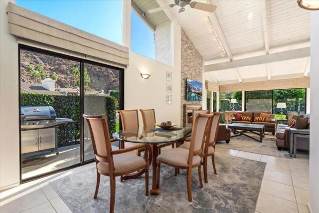 46520 Arapahoe Circle, Indian Wells CA: https://media.crmls.org/mediaz/60703e58-4df8-48ae-b9b8-aae7375d81b7.jpg