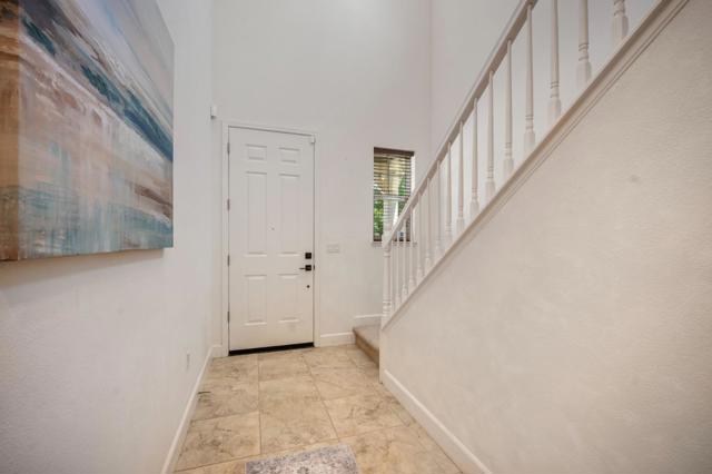 250 Robin Place, Gilroy CA: https://media.crmls.org/mediaz/6070df3d-d38b-41a2-9b1d-88cf4be28143.jpg