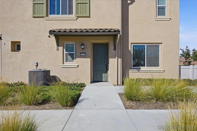 39319 Corvina, Temecula CA: https://media.crmls.org/mediaz/6071d044-b6b7-4ea6-b668-c486ccfbae36.jpg