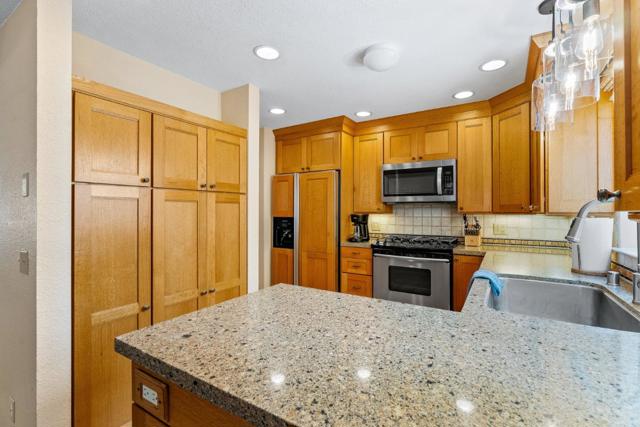 303 Cherry Avenue, Capitola CA: https://media.crmls.org/mediaz/6071d351-9a5d-4199-a627-7db92d2da61a.jpg