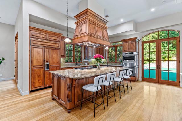 11860 Francemont Drive, Los Altos Hills CA: https://media.crmls.org/mediaz/6071ddd1-c879-4012-ade7-53f3dda0941b.jpg