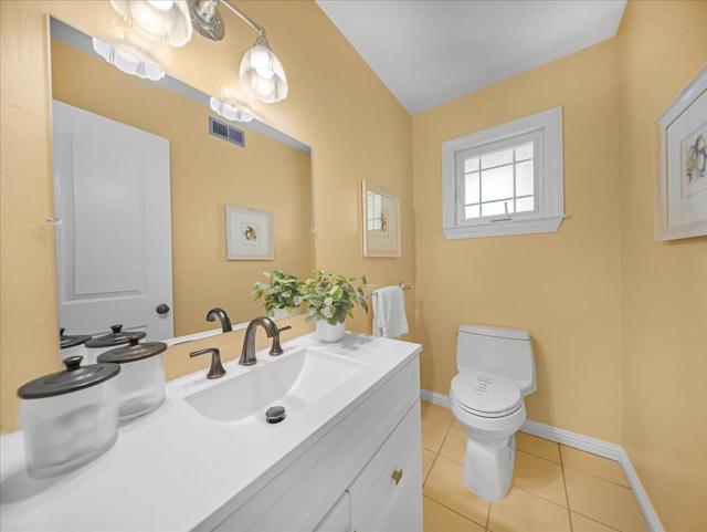 651 Starbush Drive, Sunnyvale CA: https://media.crmls.org/mediaz/60723918-c0bb-4aea-aa92-58481674df9f.jpg