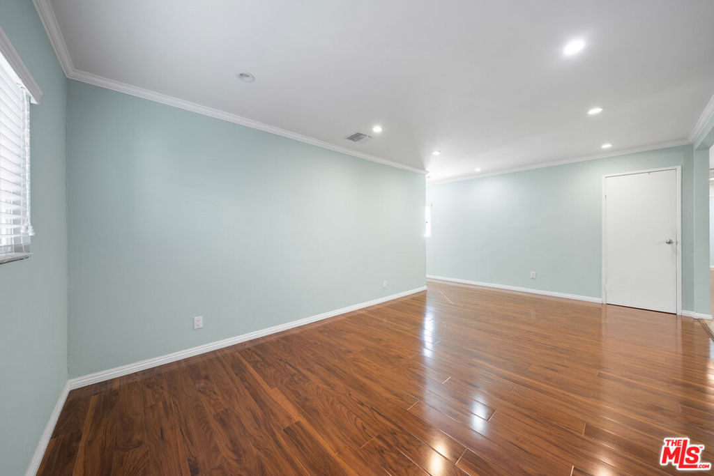 MLS #25618455 image #15